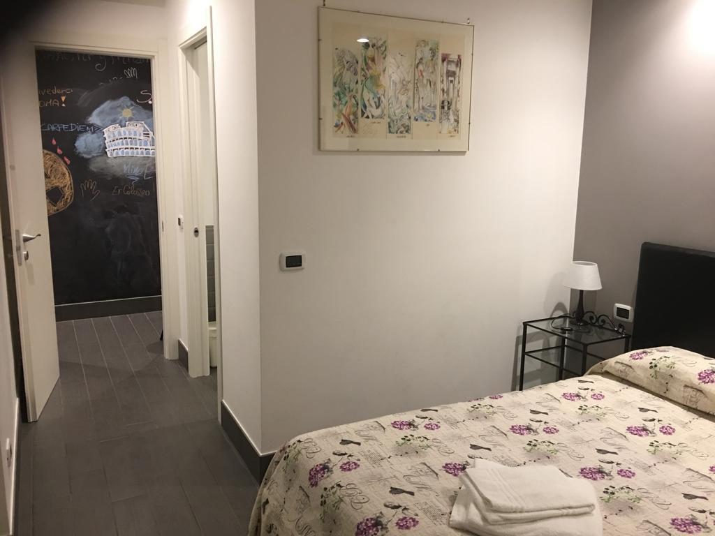 My Purple Apartment In The Center Of Rom Exterior foto