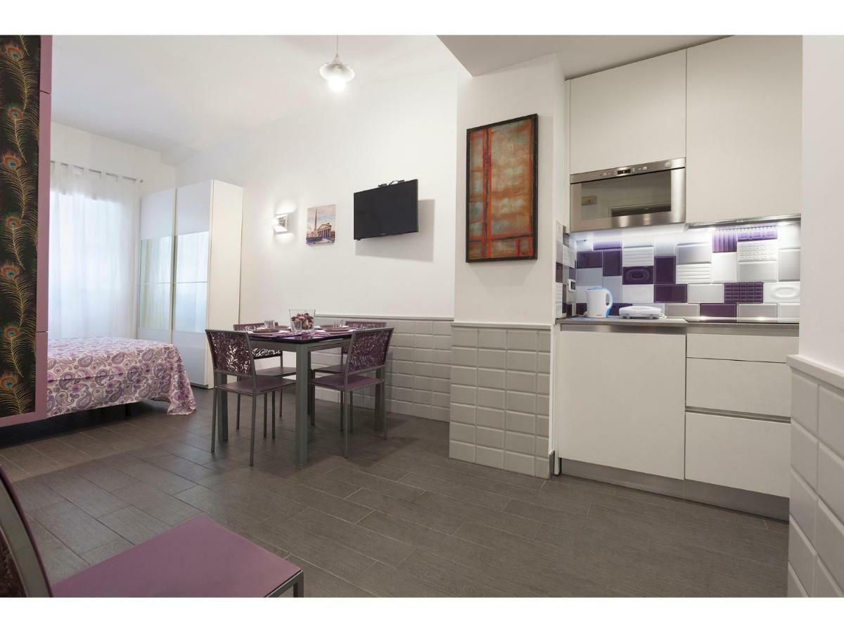 My Purple Apartment In The Center Of Rom Exterior foto