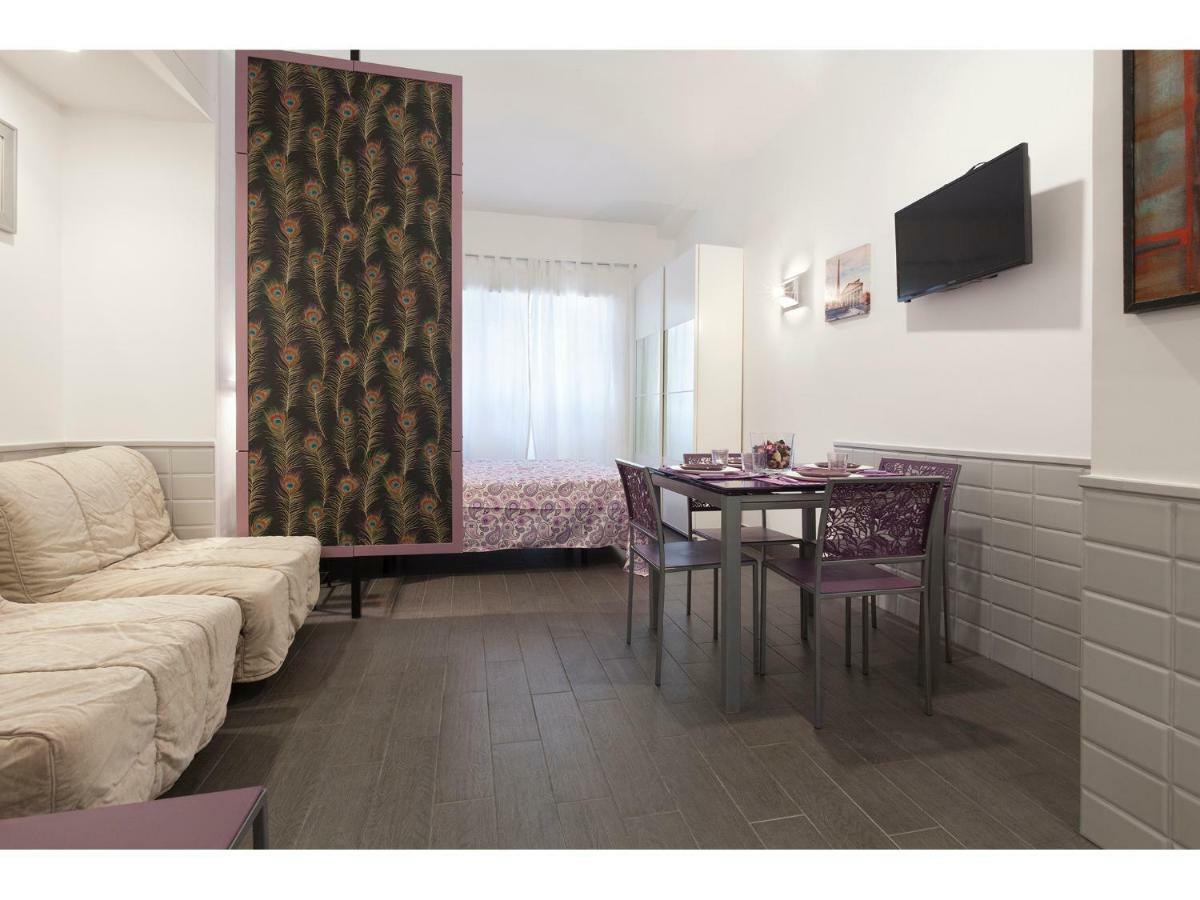 My Purple Apartment In The Center Of Rom Exterior foto